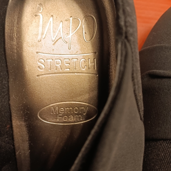 Impo Memory Foam Shoes - Picture 2 of 6